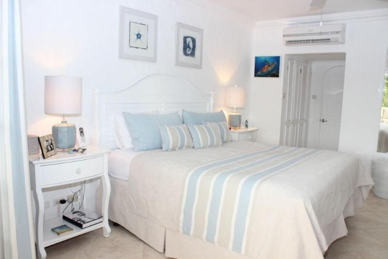 Отель Glitter Bay Porters Экстерьер фото